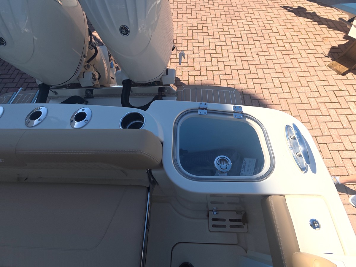 2027 Scout 260 LXF 7