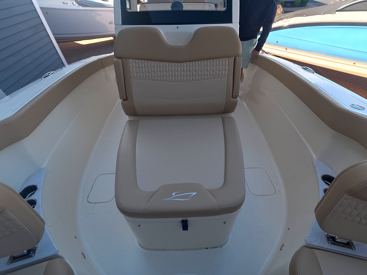 2027 Scout 260 LXF 22
