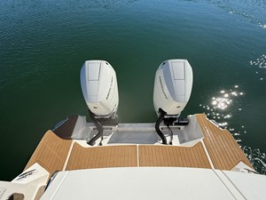 Sea Ray Sundancer 320 Outboard 7 2025 Sea Ray Sundancer 320 Outboard 8
