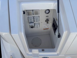 Sea Ray Sundancer 320 Outboard 25 2025 Sea Ray Sundancer 320 Outboard 26