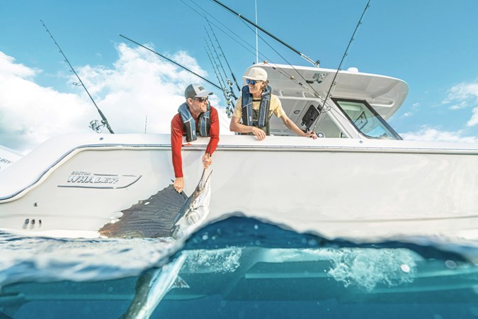 2027 Boston Whaler 330 Outrage 35