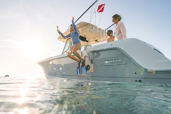 2027 Boston Whaler 330 Outrage 37