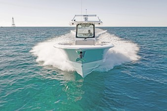 Boston Whaler 330 Outrage 1 2027 Boston Whaler 330 Outrage 2