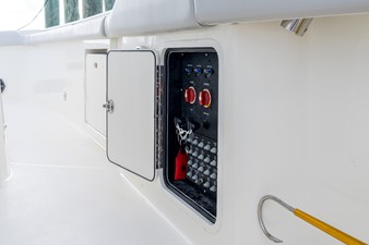 Boston Whaler 330 Outrage 29 2027 Boston Whaler 330 Outrage 30