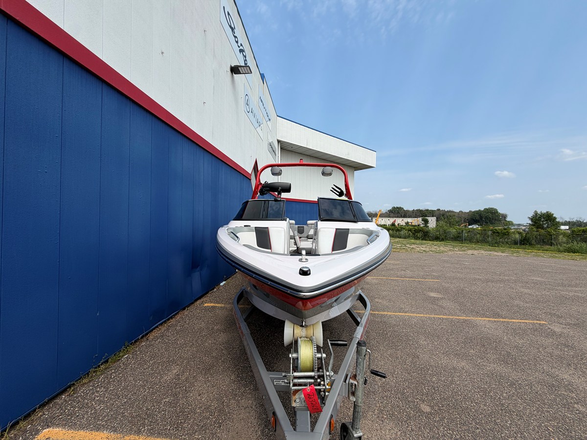 2013 Nautique Super Air Nautique 230 3