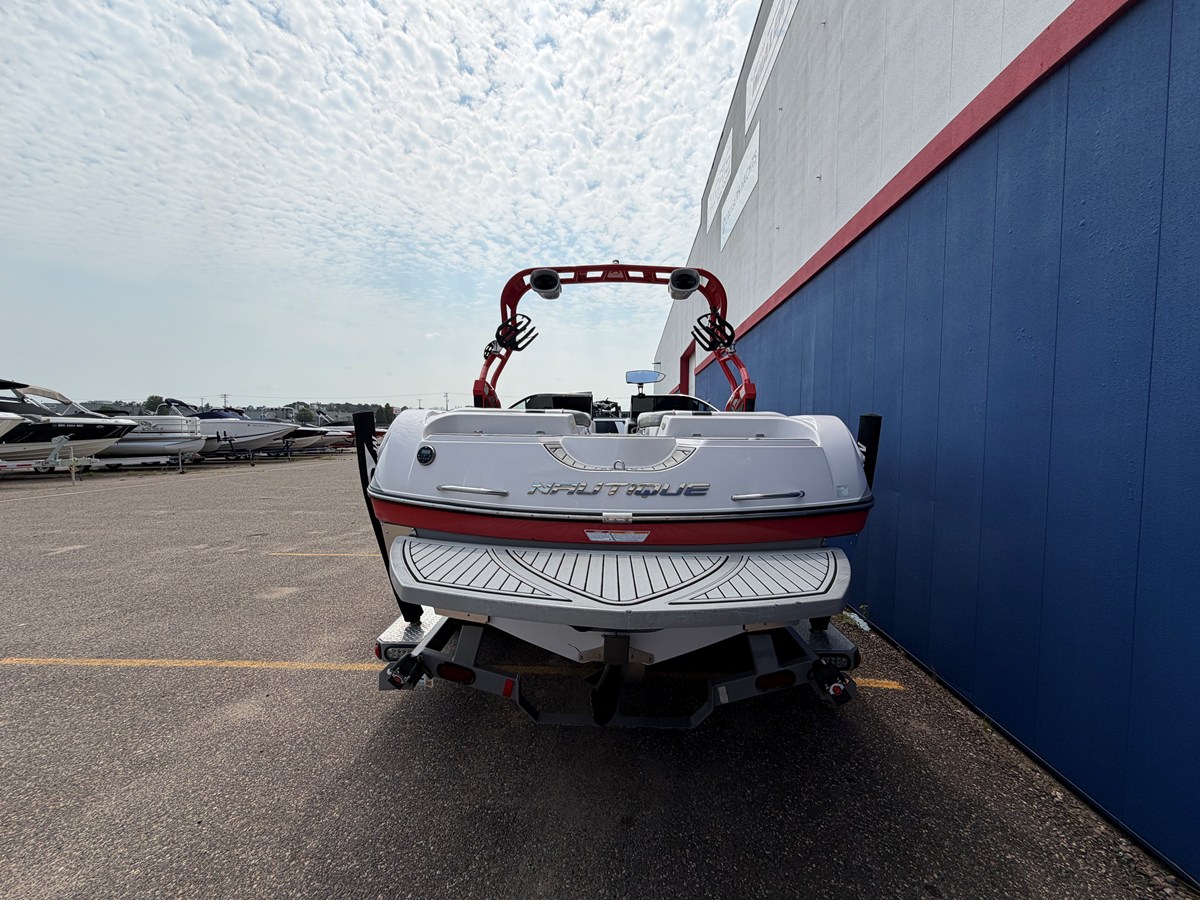 2013 Nautique Super Air Nautique 230 7