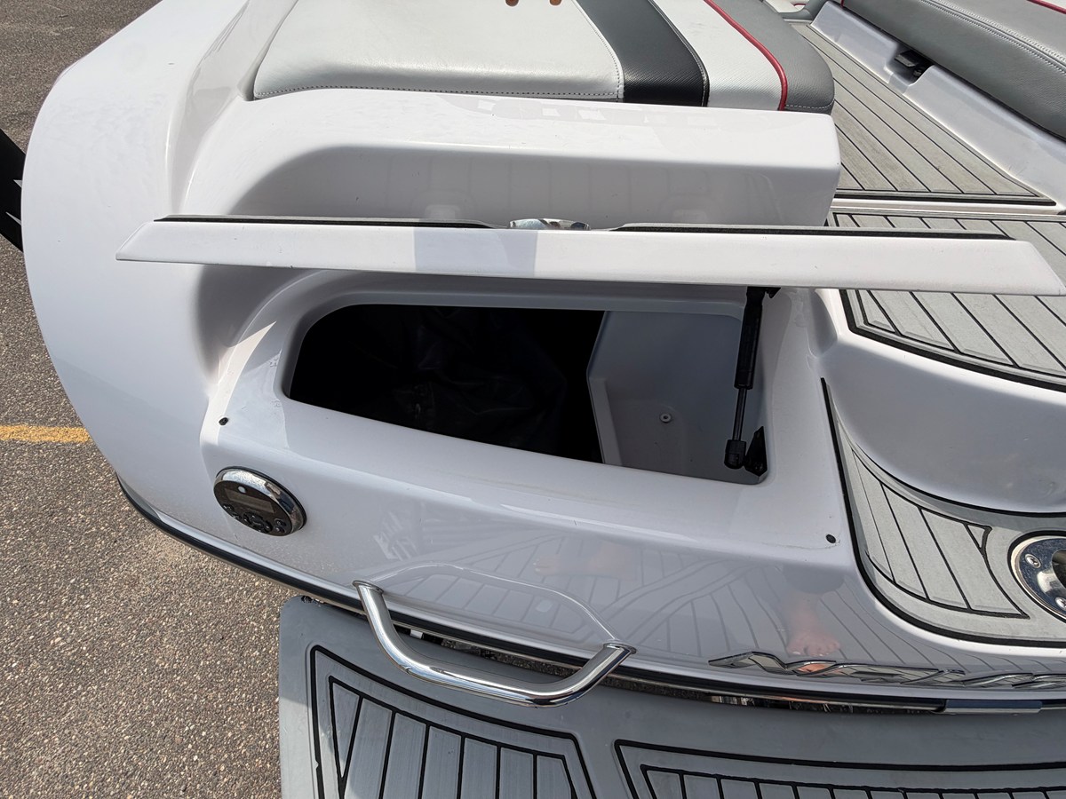 2013 Nautique Super Air Nautique 230 9