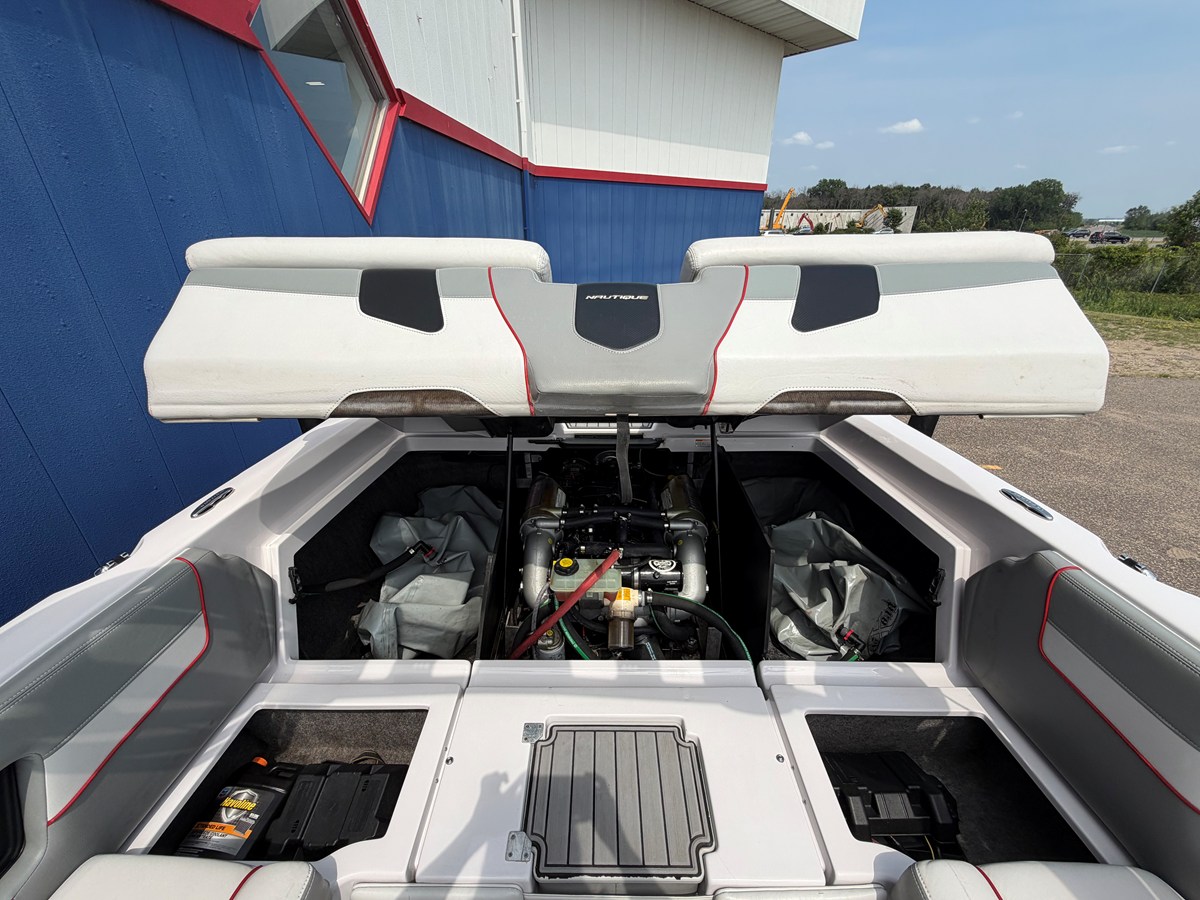 2013 Nautique Super Air Nautique 230 20