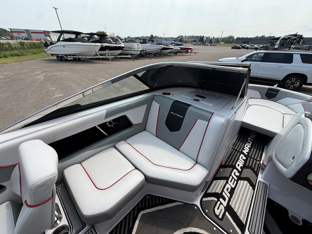 2013 Nautique Super Air Nautique 230 25