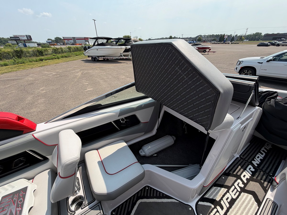 2013 Nautique Super Air Nautique 230 28