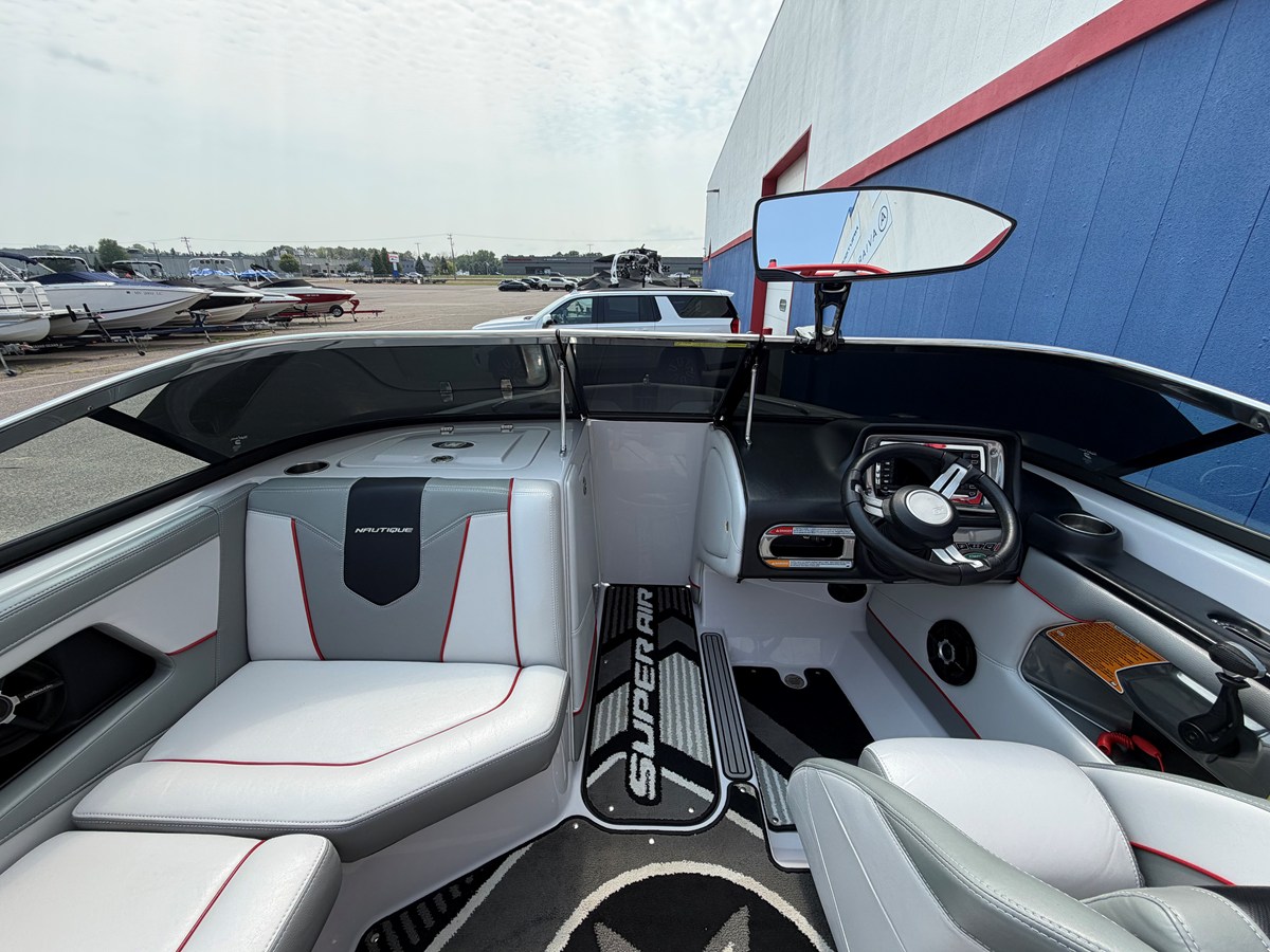 2013 Nautique Super Air Nautique 230 36