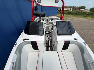 2013 Nautique Super Air Nautique 230 39