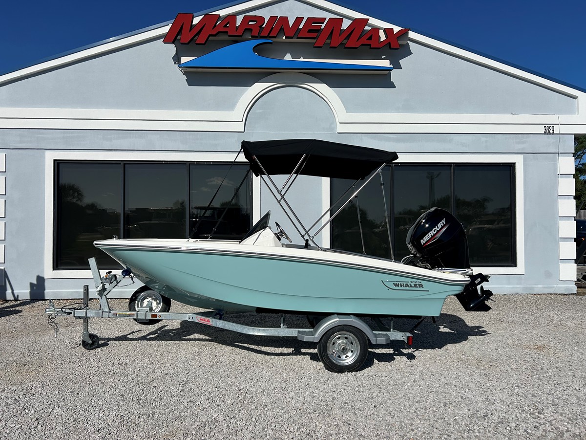 2027 Boston Whaler 130 Super Sport 2