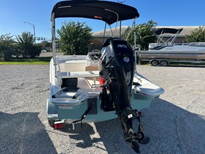 Boston Whaler 130 Super Sport 5 2027 Boston Whaler 130 Super Sport 6