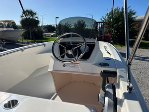 2027 Boston Whaler 130 Super Sport 9