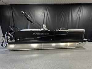 Premier 210 SUNSATION 0 2026 Premier 210 SUNSATION 1