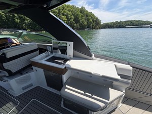 Sea Ray SLX 360 OUTBOARD 12 2026 Sea Ray SLX 360 OUTBOARD 13