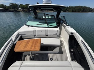 Sea Ray SLX 360 OUTBOARD 23 2026 Sea Ray SLX 360 OUTBOARD 24