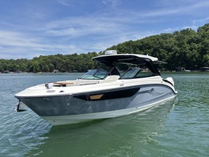 Sea Ray SLX 360 OUTBOARD 30 2026 Sea Ray SLX 360 OUTBOARD 31