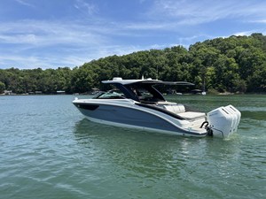 Sea Ray SLX 360 OUTBOARD 32 2026 Sea Ray SLX 360 OUTBOARD 33