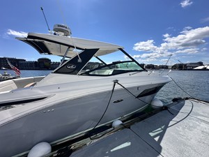 Sea Ray 320 SUNDANCER OB 2 2023 Sea Ray 320 SUNDANCER OB 3