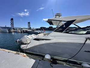 Sea Ray 320 SUNDANCER OB 3 2023 Sea Ray 320 SUNDANCER OB 4