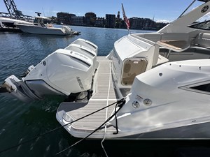 Sea Ray 320 SUNDANCER OB 6 2023 Sea Ray 320 SUNDANCER OB 7