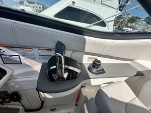 Sea Ray 320 SUNDANCER OB 12 2023 Sea Ray 320 SUNDANCER OB 13