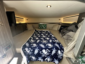 Sea Ray 320 SUNDANCER OB 23 2023 Sea Ray 320 SUNDANCER OB 24