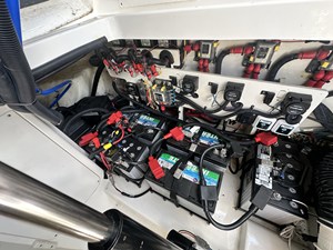 Sea Ray 320 SUNDANCER OB 25 2023 Sea Ray 320 SUNDANCER OB 26