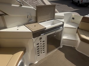 Sea Ray SLX 350 18 2015 Sea Ray SLX 350 19