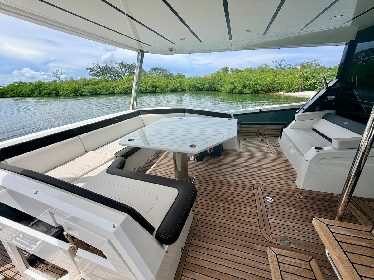 2019 Galeon 640 FLY 8
