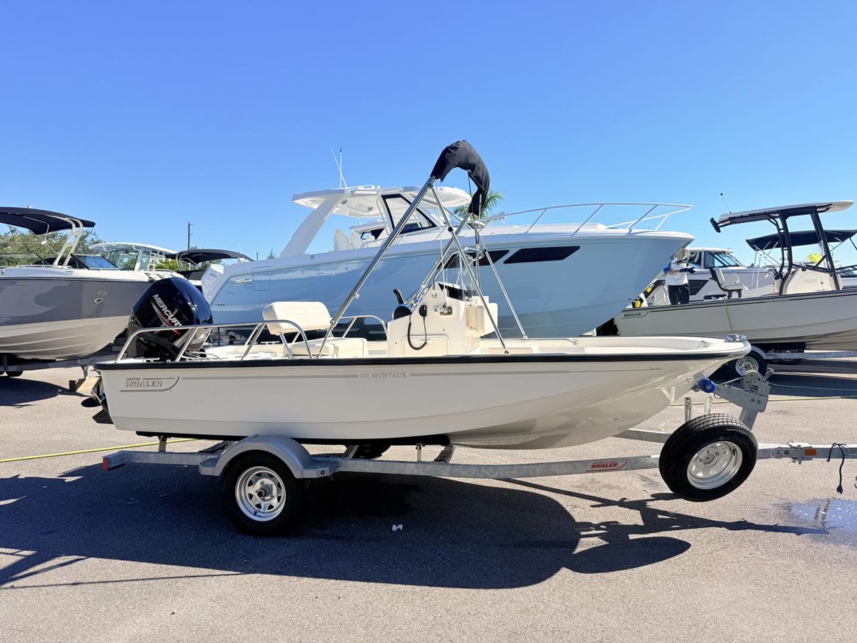 2027 Boston Whaler 150 Montauk 2