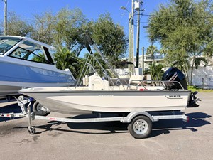 2027 Boston Whaler 150 Montauk 7