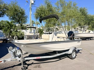 2027 Boston Whaler 150 Montauk 8