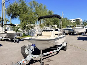 2027 Boston Whaler 150 Montauk 9