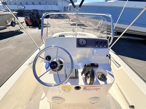 2027 Boston Whaler 150 Montauk 20