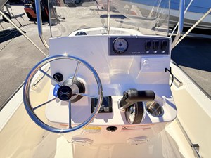 2027 Boston Whaler 150 Montauk 24