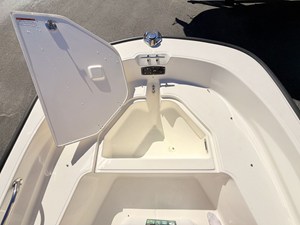 2027 Boston Whaler 150 Montauk 35