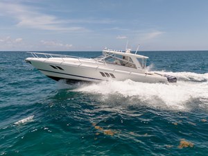 Intrepid 475 SPORT YACHT 3 2018 Intrepid 475 SPORT YACHT 4