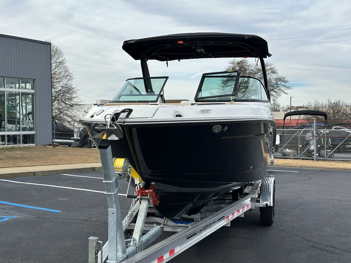 2026 Sea Ray SLX 280 6