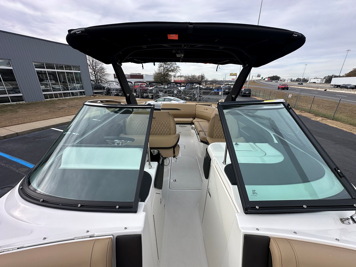 2026 Sea Ray SLX 280 13