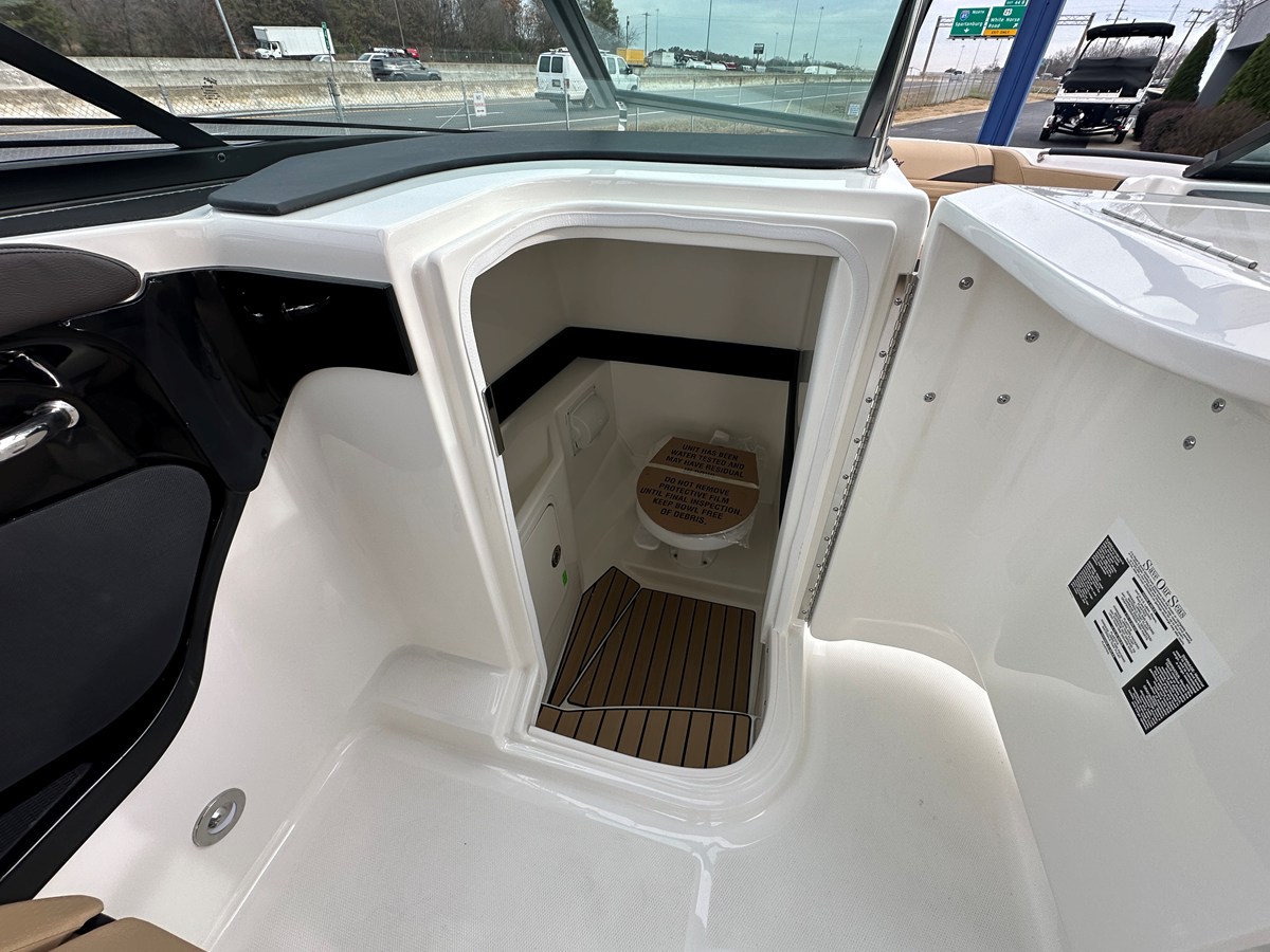 2026 Sea Ray SLX 280 15
