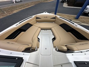 2026 Sea Ray SLX 280 7