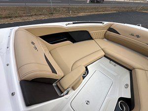 2026 Sea Ray SLX 280 8