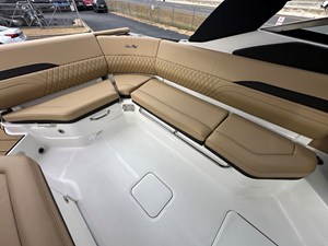 2026 Sea Ray SLX 280 20