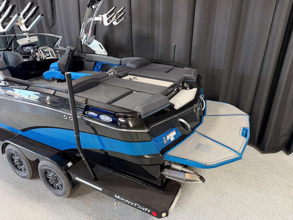 2018 Mastercraft XT23 6