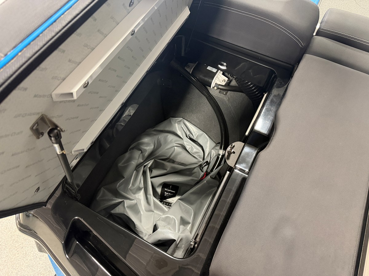 2018 Mastercraft XT23 14