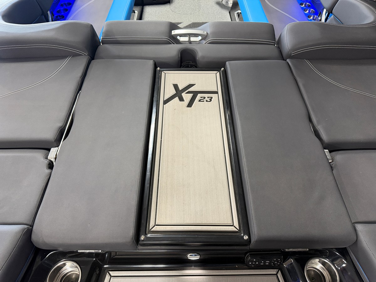 2018 Mastercraft XT23 18