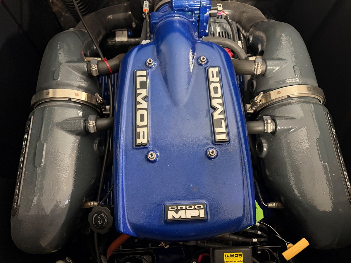 2018 Mastercraft XT23 20